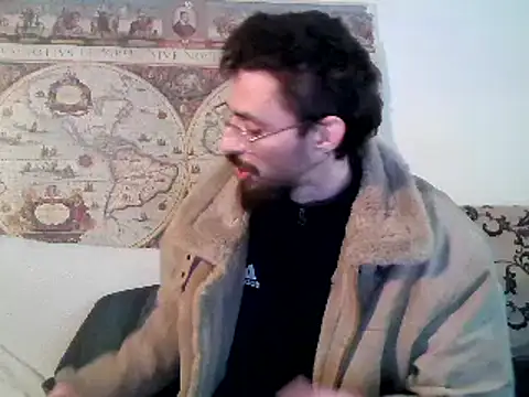 Snapshot of casualtimepassenger chatting on March 1, 6:57 am casualtimepassenger online show from March 1, 6:57 am