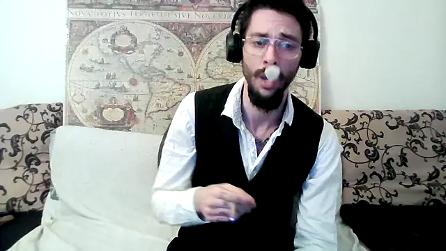 Snapshot of casualtimepassenger chatting on March 4, 3:55 am casualtimepassenger online show from March 4, 3:55 am