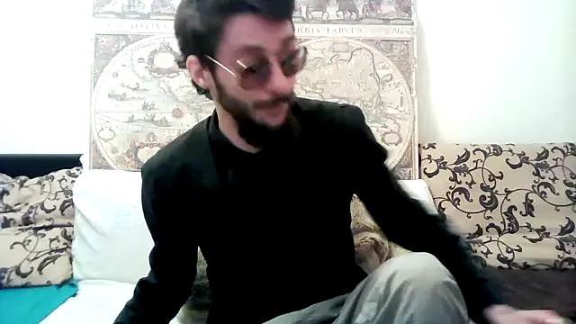 Snapshot of casualtimepassenger chatting on March 19, 9:27 pm casualtimepassenger online show from March 19, 9:27 pm