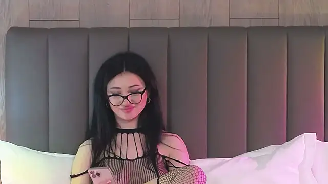 AllisonSky online show from December 18, 3:22 pm