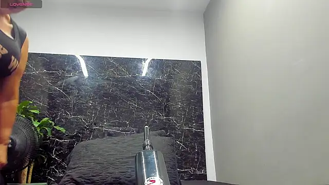 cloee-rabbyt online show from February 4, 11:27 am