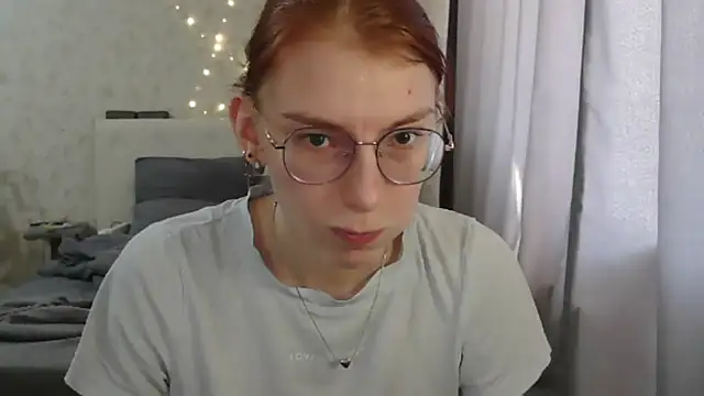 Snapshot of KateBunny chatting on May 19, 9:59 am KateBunny online show from May 19, 9:59 am