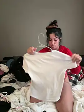 lonelylexxxie online show from November 17, 3:40 pm