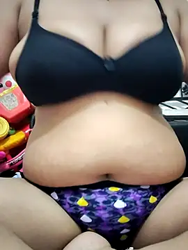 Snapshot of Ayesha300 chatting on November 4, 5:34 pm Ayesha300 online show from November 4, 5:34 pm