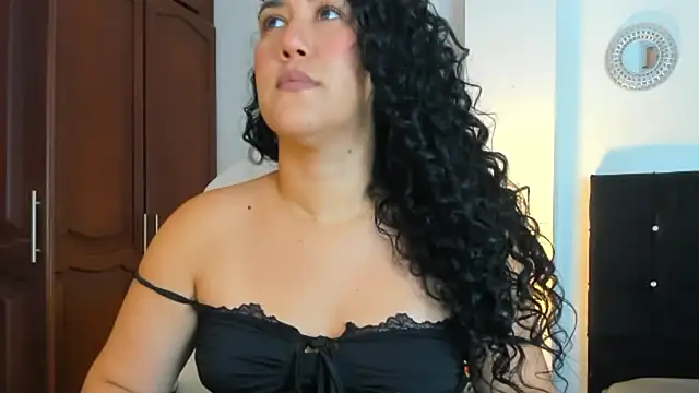 Snapshot of kathyajhonss chatting on June 15, 10:01 pm kathyajhonss online show from June 15, 10:01 pm