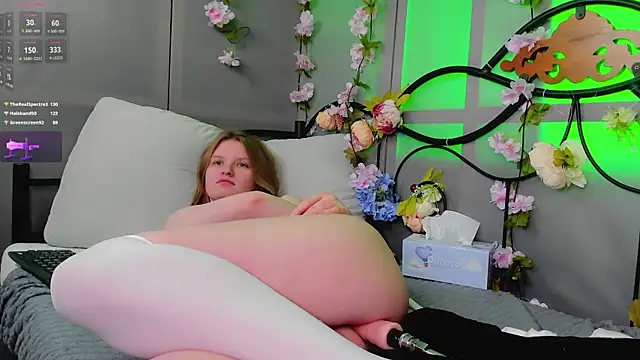 Snapshot of LilianSwall chatting on January 25, 8:53 pm LilianSwall online show from January 25, 8:53 pm