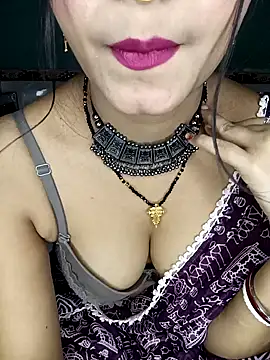 Snapshot of Diamond_queeen chatting on January 25, 11:32 pm Diamond queeen online show from January 25, 11:32 pm