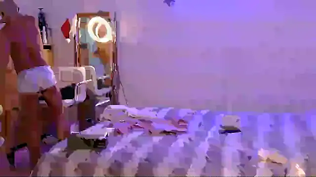 Snapshot of GymBoyVan chatting on December 14, 7:03 pm GymBoyVan online show from December 14, 7:03 pm