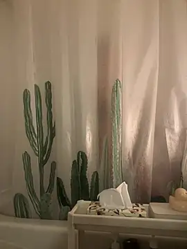 Snapshot of GymBoyVan chatting on December 17, 12:43 pm GymBoyVan online show from December 17, 12:43 pm