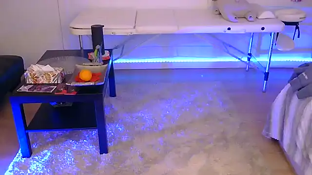 Snapshot of GymBoyVan chatting on February 15, 10:44 am GymBoyVan online show from February 15, 10:44 am