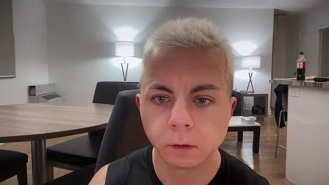 Snapshot of GymBoyVan chatting on January 19, 12:03 am GymBoyVan online show from January 19, 12:03 am