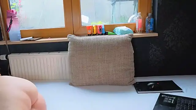 SherryOutdoor1 online show from October 28, 7:45 am