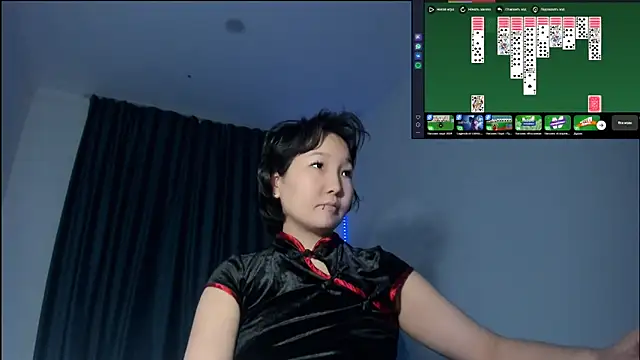 Snapshot of himeros_goddess chatting on December 10, 9:11 pm himeros goddess online show from December 10, 9:11 pm