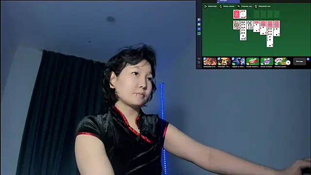 Snapshot of himeros_goddess chatting on December 11, 12:12 am himeros goddess online show from December 11, 12:12 am