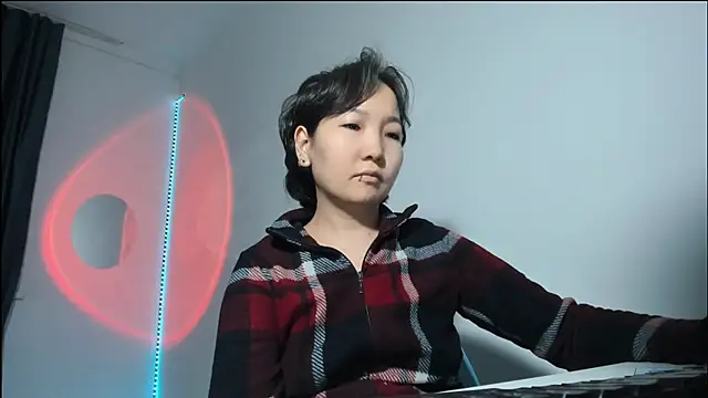 Snapshot of himeros_goddess chatting on December 15, 12:40 am himeros goddess online show from December 15, 12:40 am