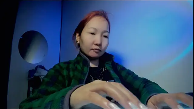 Snapshot of himeros_goddess chatting on November 4, 1:05 am himeros goddess online show from November 4, 1:05 am