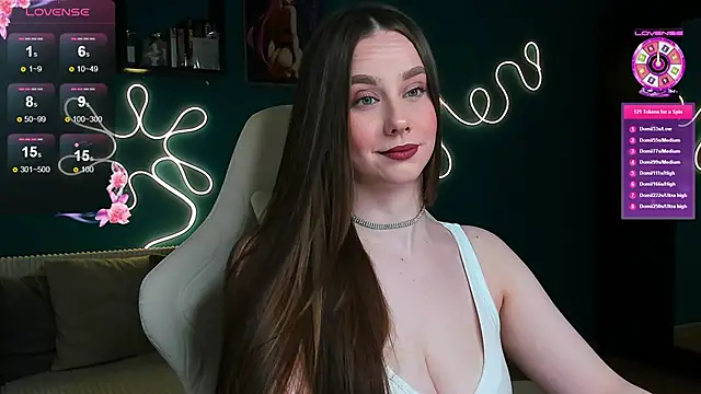 Snapshot of katie_taylorr chatting on November 18, 10:36 pm katie taylorr online show from November 18, 10:36 pm