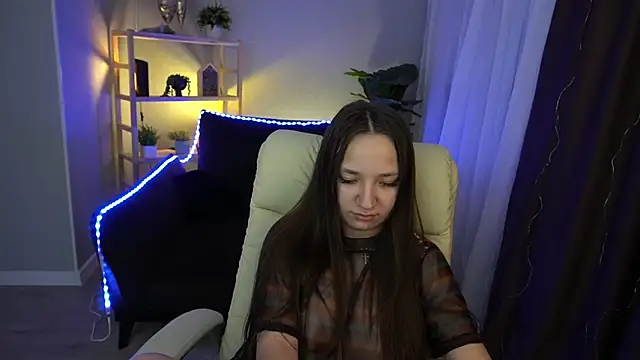 ElysLunar online show from February 1, 2:37 am