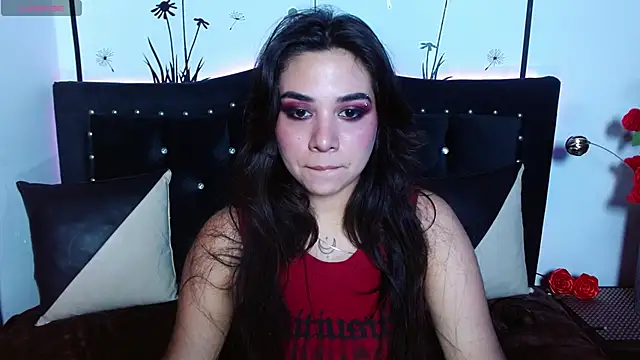 Snapshot of Lune_Claire chatting on April 15, 2:40 am Lune Claire online show from April 15, 2:40 am