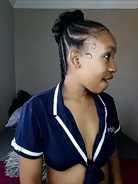 Snapshot of CocoSexyBabe chatting on January 25, 6:45 am CocoSexyBabe online show from January 25, 6:45 am