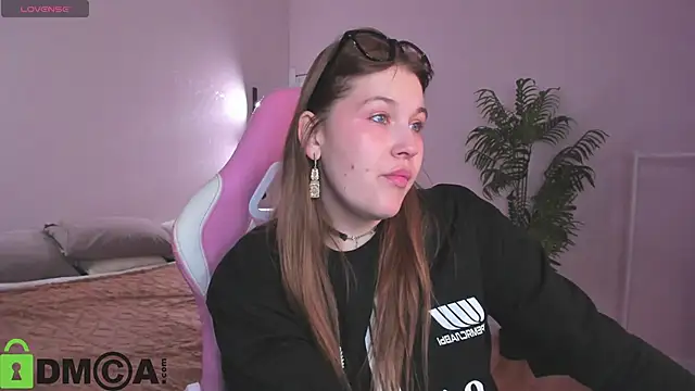 Snapshot of Colleen_Blake chatting on November 14, 5:00 pm Colleen Blake online show from November 14, 5:00 pm