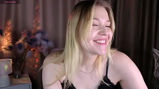 Colleen Blake online show from July 9, 5:39 pm