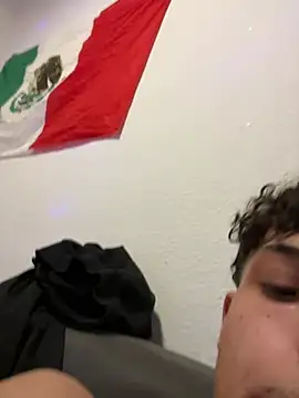 Snapshot of latinoturke chatting on February 6, 2:16 am latinoturke online show from February 6, 2:16 am