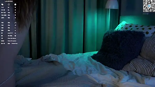 EdlinAlliston online show from February 27, 8:09 pm