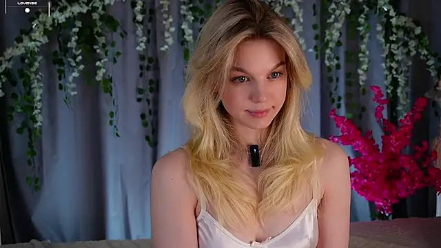 EdlinAlliston online show from October 19, 2:07 pm