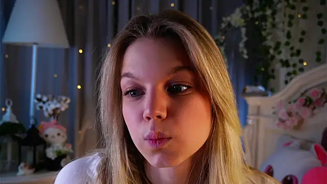 EdlinAlliston online show from January 12, 2:22 pm