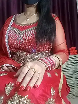 Anamika Kapoor online show from February 14, 8:05 pm