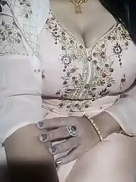 Anamika Kapoor online show from February 26, 10:31 pm