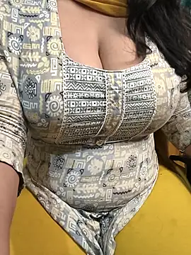 Snapshot of Anamika_Kapoor chatting on October 11, 10:08 pm Anamika Kapoor online show from October 11, 10:08 pm