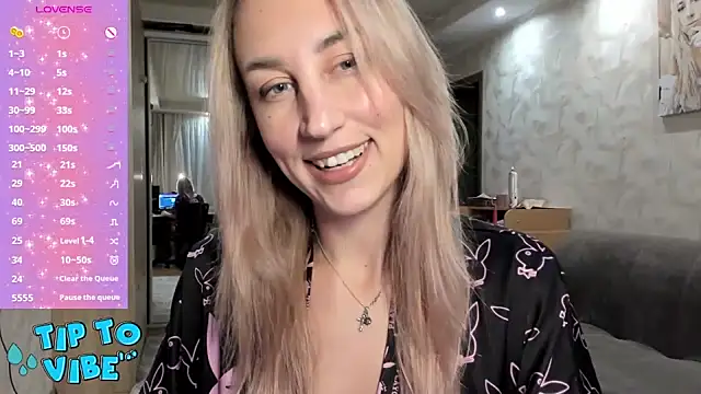 Snapshot of lady_Nati chatting on December 22, 3:22 pm lady Nati online show from December 22, 3:22 pm