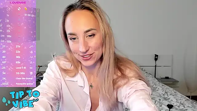 Snapshot of lady_Nati chatting on January 7, 2:51 pm lady Nati online show from January 7, 2:51 pm
