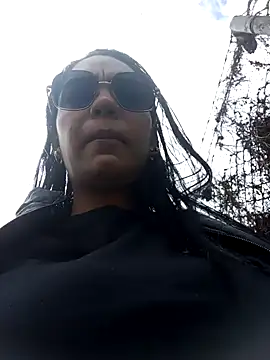 Snapshot of Sara-77 chatting on January 30, 3:40 pm Sara-77 online show from January 30, 3:40 pm