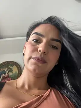 Snapshot of Sara-77 chatting on February 6, 6:55 pm Sara-77 online show from February 6, 6:55 pm