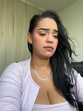 Snapshot of Sara-77 chatting on March 14, 5:51 pm Sara-77 online show from March 14, 5:51 pm