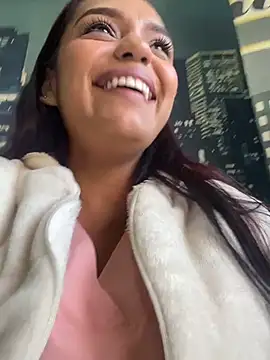 Snapshot of Sara-77 chatting on July 21, 1:13 pm Sara-77 online show from July 21, 1:13 pm