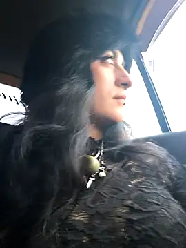 Lila Desiree online show from November 10, 10:31 pm