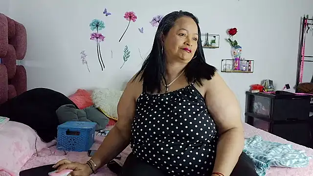 Snapshot of ScarletthJhonson- chatting on May 12, 10:18 pm ScarletthJhonson- online show from May 12, 10:18 pm