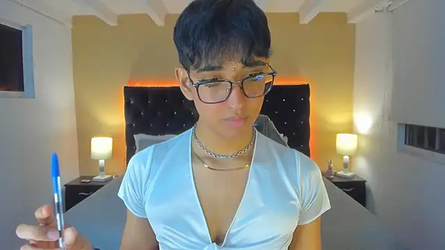 Snapshot of Dark_hairy_ chatting on January 31, 2:58 am Dark hairy online show from January 31, 2:58 am