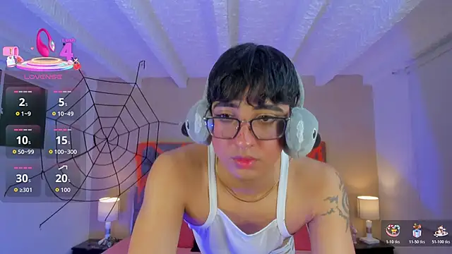 Snapshot of Dark_hairy_ chatting on October 19, 4:46 am Dark hairy online show from October 19, 4:46 am