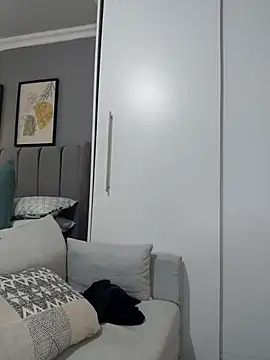 Zee Online online show from November 25, 6:57 am