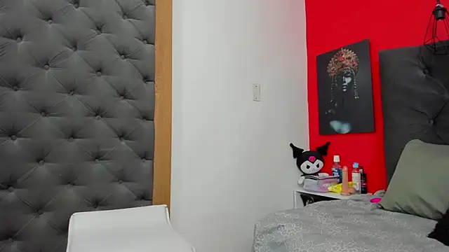 YayaHilton online show from February 1, 4:14 am