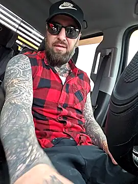 Beardedtattood online show from November 25, 1:44 pm