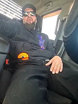 Beardedtattood online show from May 4, 1:51 pm