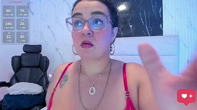 Snapshot of Reginavegaa chatting on July 21, 11:34 am Reginavegaa online show from July 21, 11:34 am