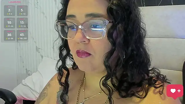 Snapshot of Reginavegaa chatting on July 22, 11:35 am Reginavegaa online show from July 22, 11:35 am