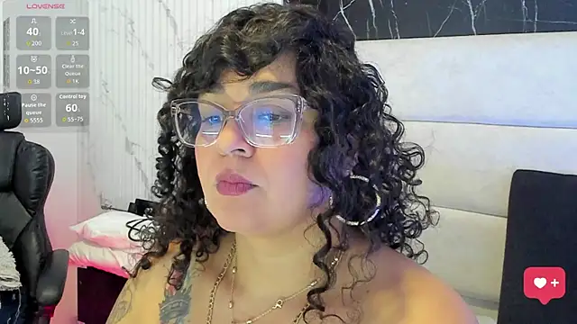 Snapshot of Reginavegaa chatting on July 29, 8:56 am Reginavegaa online show from July 29, 8:56 am